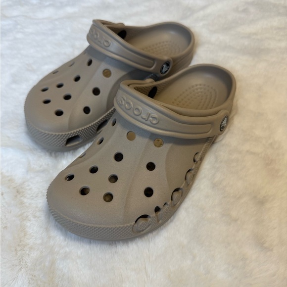 CROCS Shoes - NWOT Women’s Crocs Baya Clog - Tan